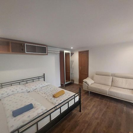 Otis Vendeghaz Apartment Siofok Luaran gambar