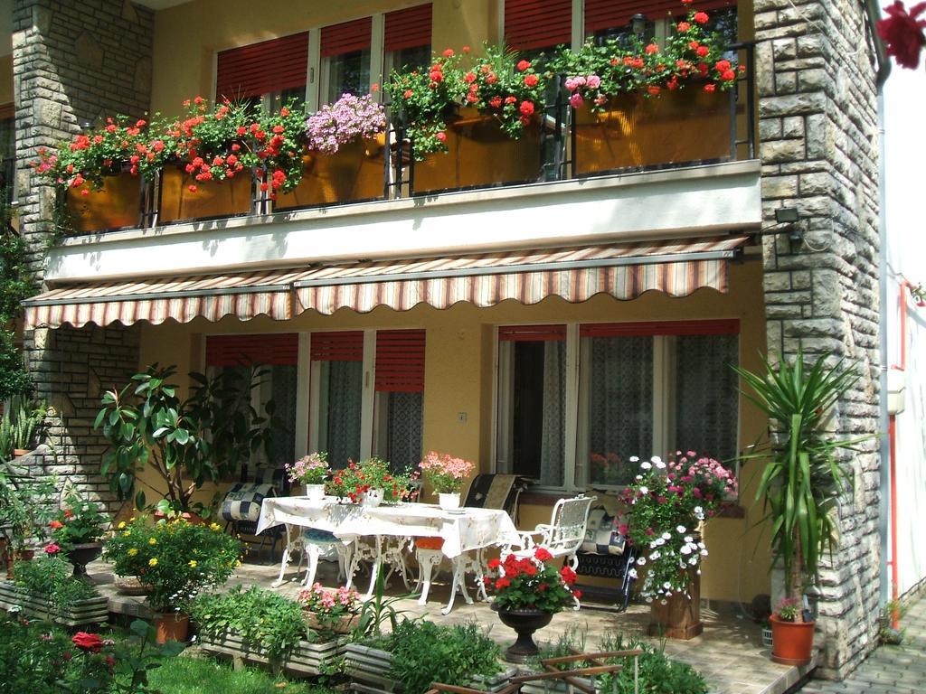 Otis Vendeghaz Apartment Siofok Luaran gambar